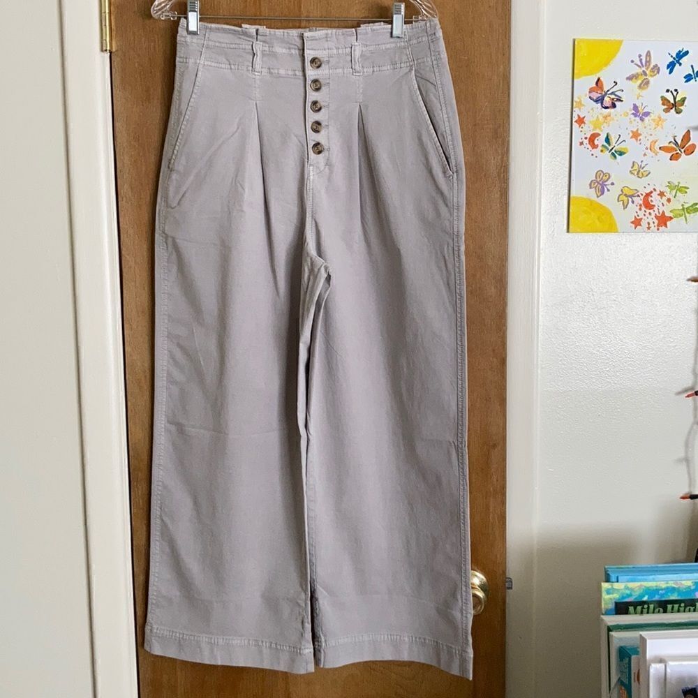 American Eagle Wide Leg Super Stretch Grey Khaki